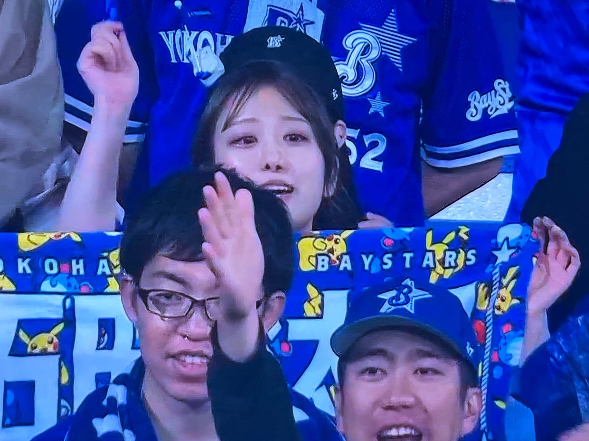 みう tweet media