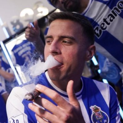 #NovaFotoDePerfil

Smoking that Vagandas pack