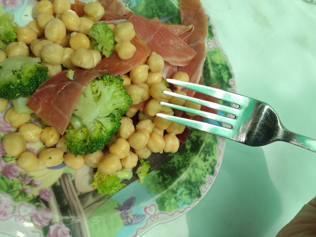 ¿Y qué hago? ¿Pincho los garbanzos?