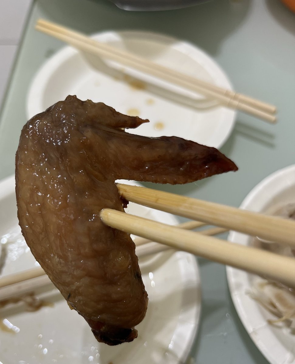 多莉冰鯊 tweet media