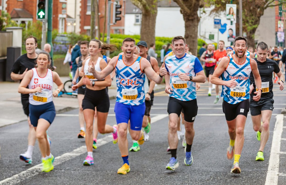 MorrisBarDublin's tweet image. Captured by Paul Reardon Photography in Drumcondra! Thirsty work 😉 Call in for €6 pints #Marathon #Dublin