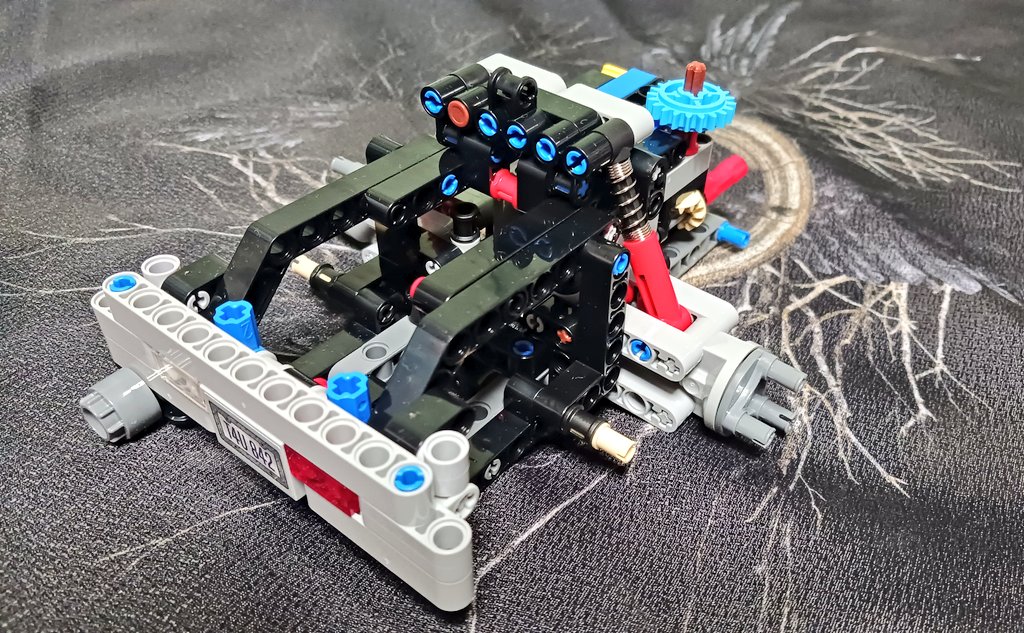 keikun_04's tweet image. 1袋目が終わって今こちら🫡

こういうLEGO､初だけど組立書を見たら1つの袋事に組み立てる感じか！と思った🙄💭
ちなみに全部で8つあって､これから2袋目🥹🥹

分かる人にはどの部分なのか何となく分かると思う！🥺↓
#LEGO
