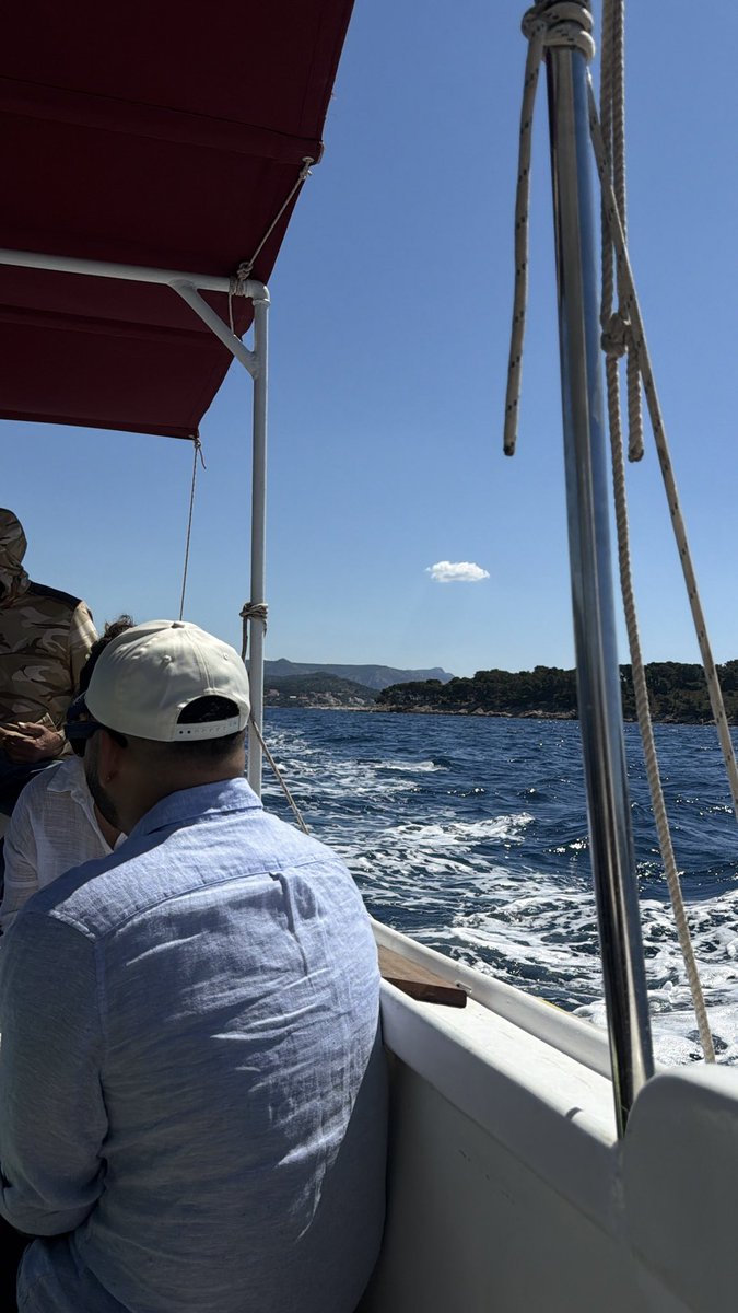 rylithso's tweet photo. napping by the beach in Croatia :3 https://t.co/b7MOWYbIQz