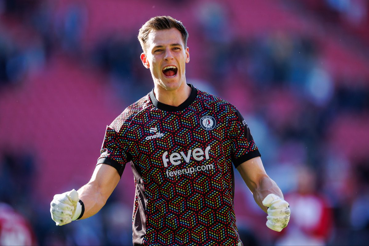 Radek Vitek tweet media