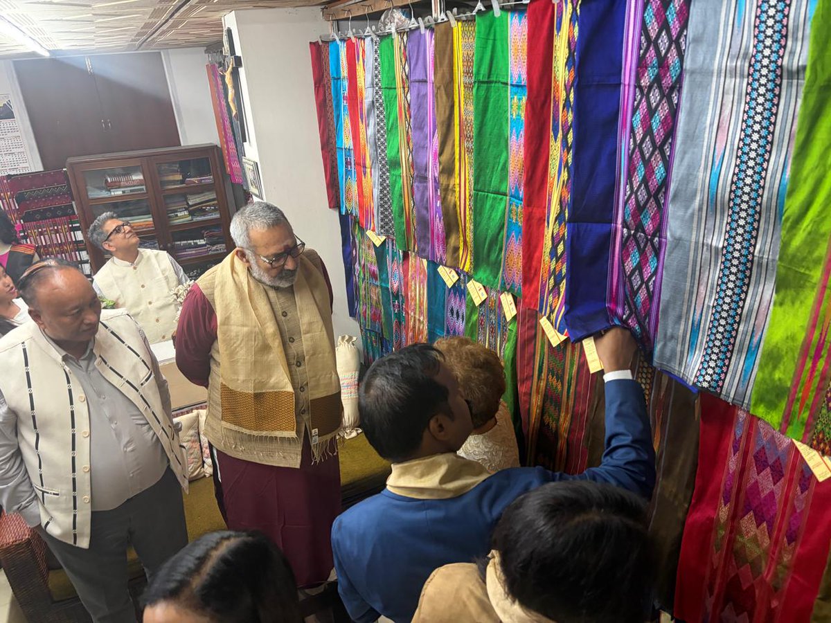 Ministry of Textiles tweet media