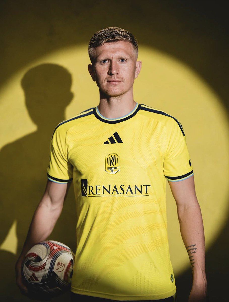 🇺🇸 Dois centroavantes em destaque na MLS.

Petar Musa e Sam Surridge vivem bom momento em FC Dallas e Nashville SC, respectivamente, dois 9s produtivos, mas com funções ofensivas bastante diferentes.

🇭🇷 Petar Musa (1998) – 🇺🇸 FC Dallas

🧩 Centroavante de referência associativa:
