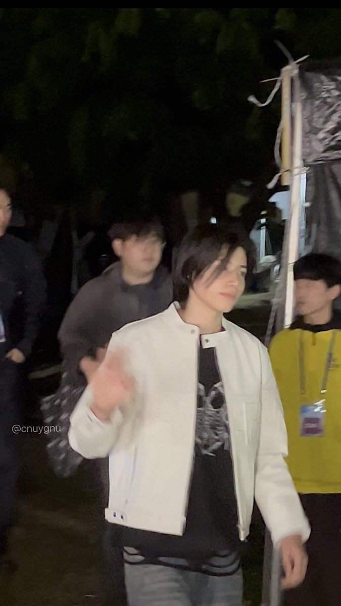 oㅓoㅑw tweet media