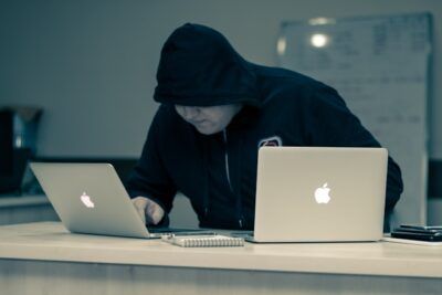 WritersWeekly.com tweet media