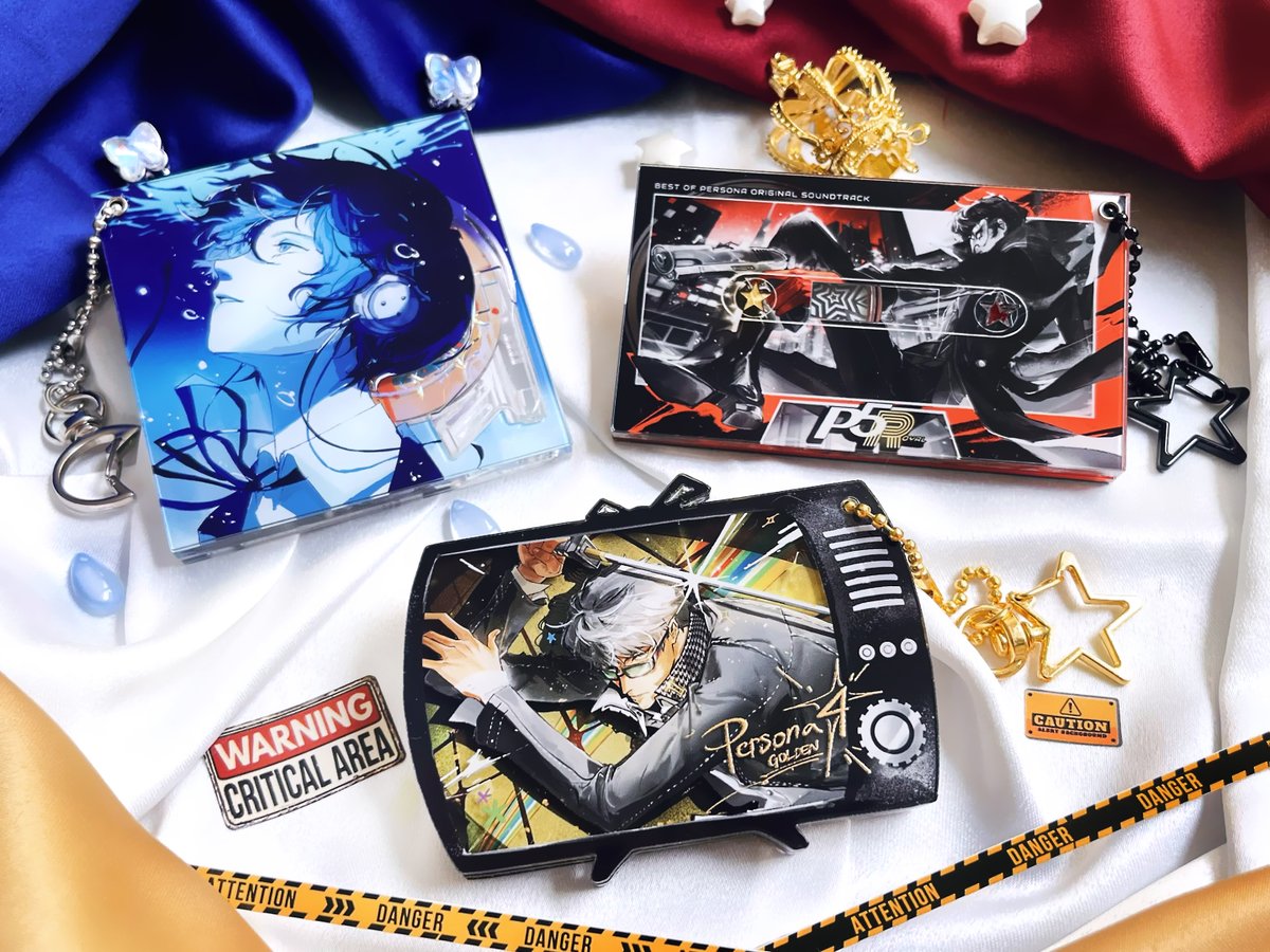 sel @ persona CD charms PO 📌 tweet media