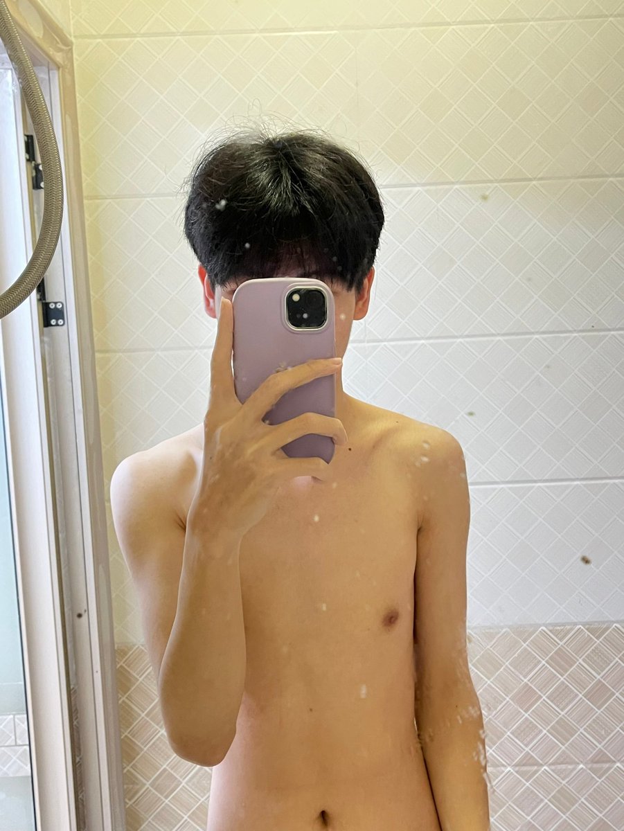 需要主动的男菩萨 tweet media