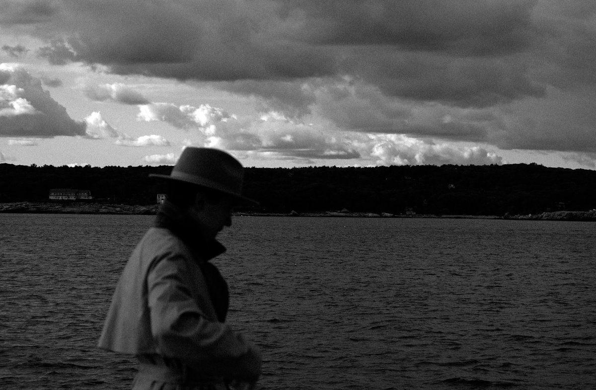 Streetpunkphoto's tweet image. On The Shore
The Arcadia Investigations (oc)

#VisualArt #Photography #Horror #Mystery #Thriller #Noir #Monochrome