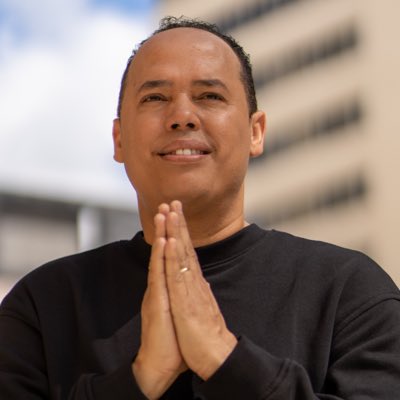 maxacostatv's tweet photo. #NuevaFotoDePerfil https://t.co/wOuq9l6XzF