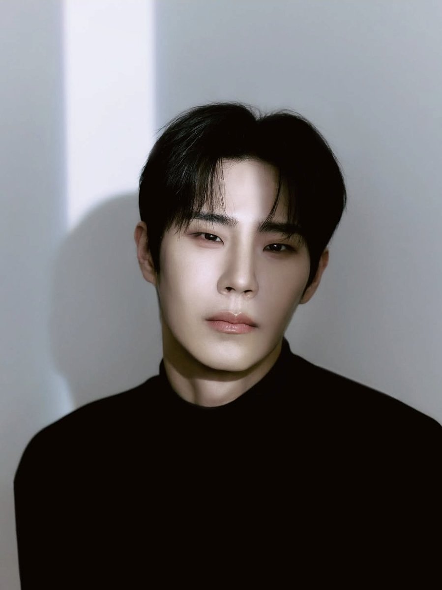 너룽 tweet media