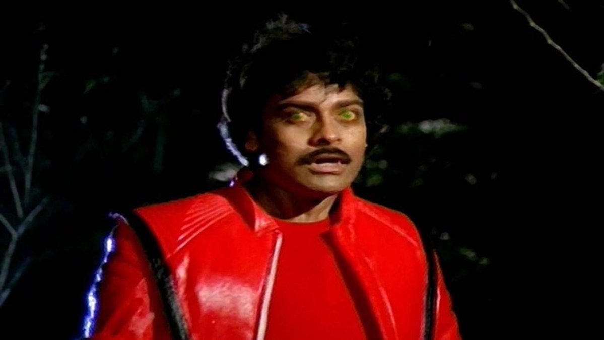 Binged_'s tweet image. #Golimaar song montage is a part of the "Favourites" playlist on Michael Jackson’s official #YouTube channel. 

#MichaelJackson #Chiranjeevi