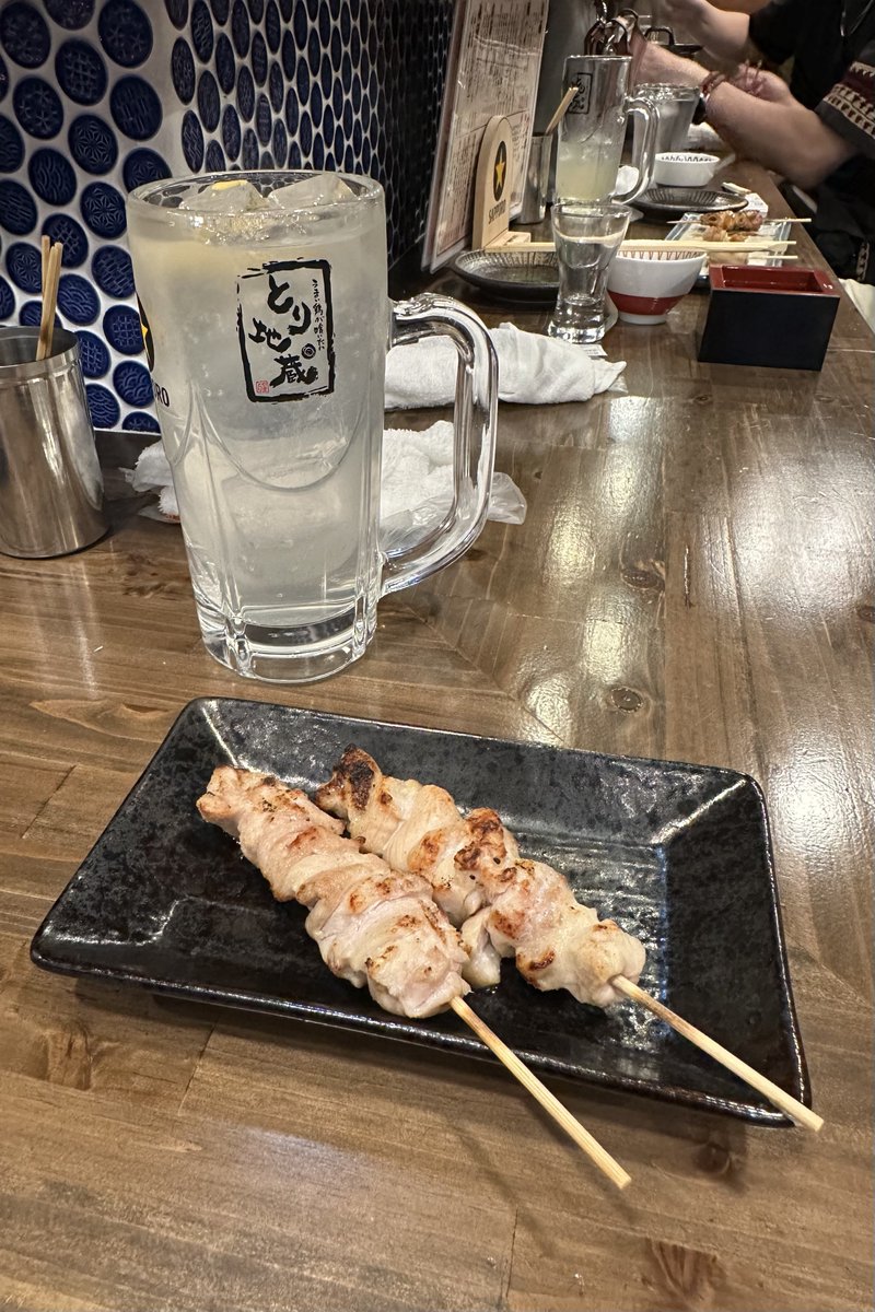 _SEMTRAC's tweet photo. 四国に行きたいと思ったので行ってきました。6年ぶりに熊岡菓子店の堅パンの購入、ずっと食べたかった高松家の家系ラーメンを食べることが出来ました。
にしても岡山で呑んだレモンサワー、めっちゃ美味かった。 https://t.co/b1NAy2Qjeu
