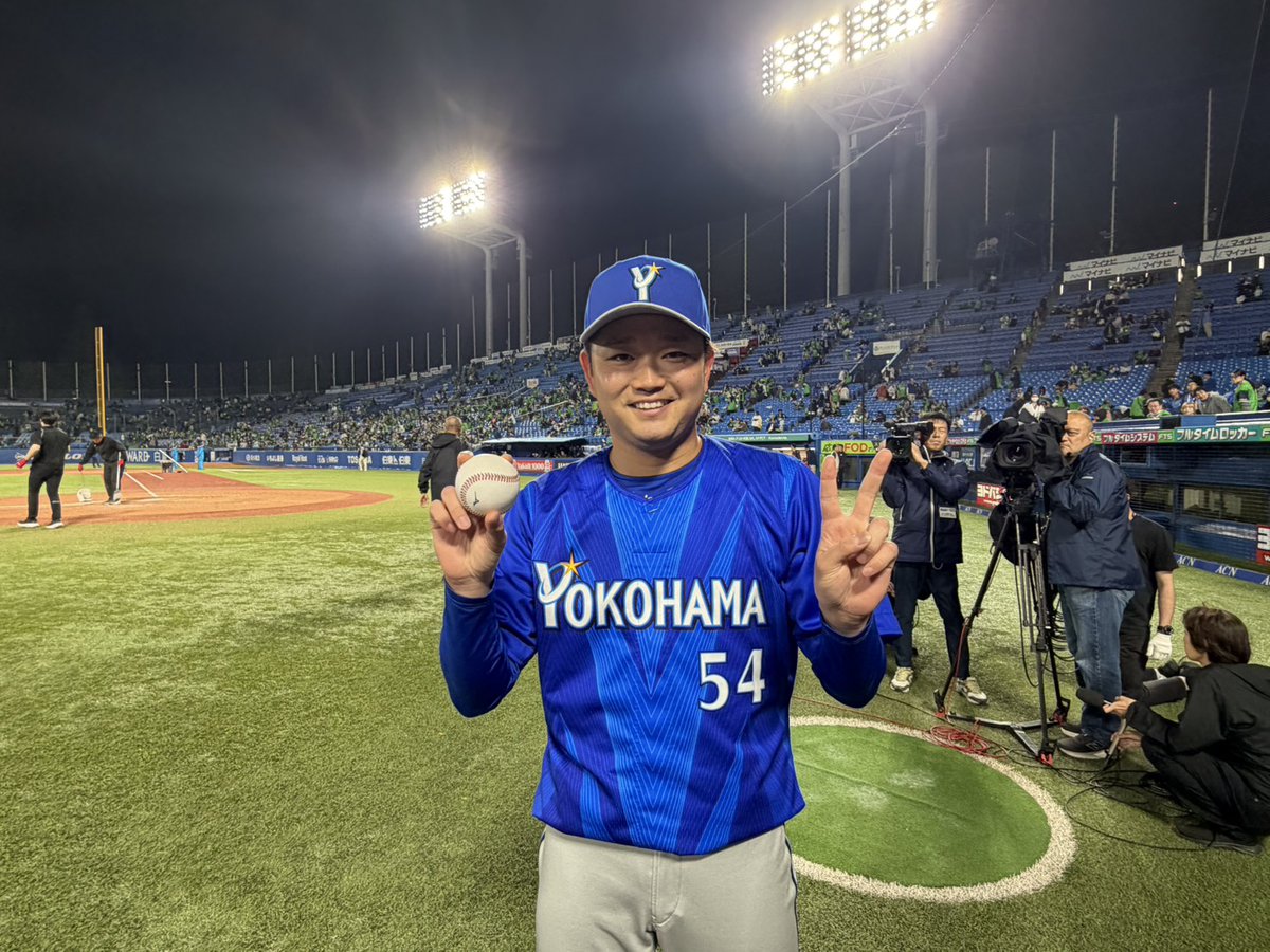 横浜DeNAベイスターズ tweet media