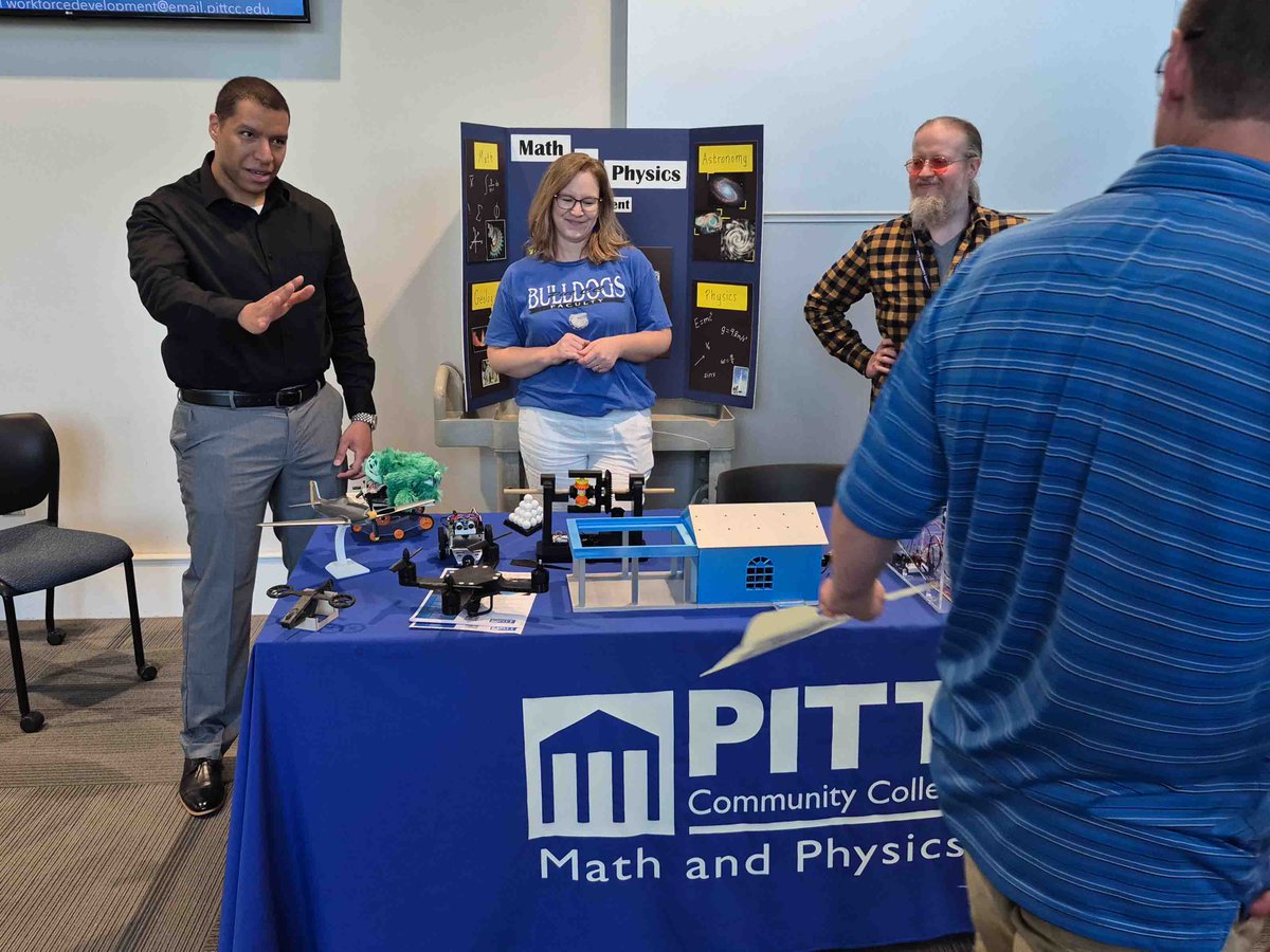 PittCC's tweet image. Family STEM Night 2026 was a huge success! 🎉🔬 

Families from Pitt County and beyond came out to explore, learn, and have fun with hands-on STEM activities for all ages. 💭

We can’t wait to make it even bigger and better in 2027! 🚀 #pittcc #STEM #family #science
