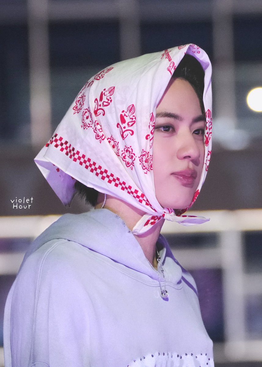 Violethour1204's tweet photo. 260502 ARIRANG, EL PASO HQ

#방탄소년단진 #김석진 #석진 #진
#BTSJIN #JIN 
#BTS_ARIRANG #BTS_WORLDTOUR_ARIRANG https://t.co/zdMFGY5dC0