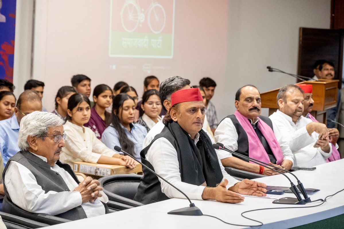 Akhilesh Yadav tweet media