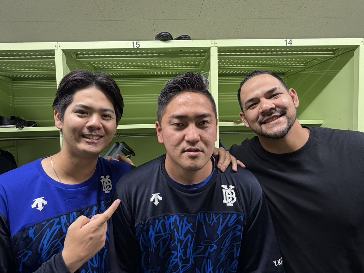 横浜DeNAベイスターズ tweet media