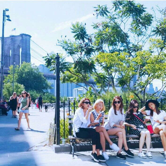 Izzy® SUMMER'S NOT OVER 🩵 tweet media