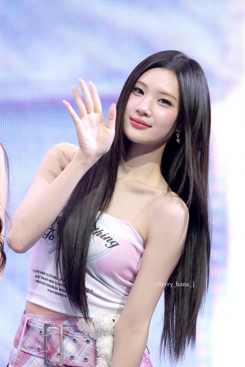 cherry_bana_j's tweet image. 260412 The Performance

@Hearts2Hearts 
너무 예뻐요🫠

#Hearts2Hearts #하츠투하츠 #H2H 
#JUUN #주은