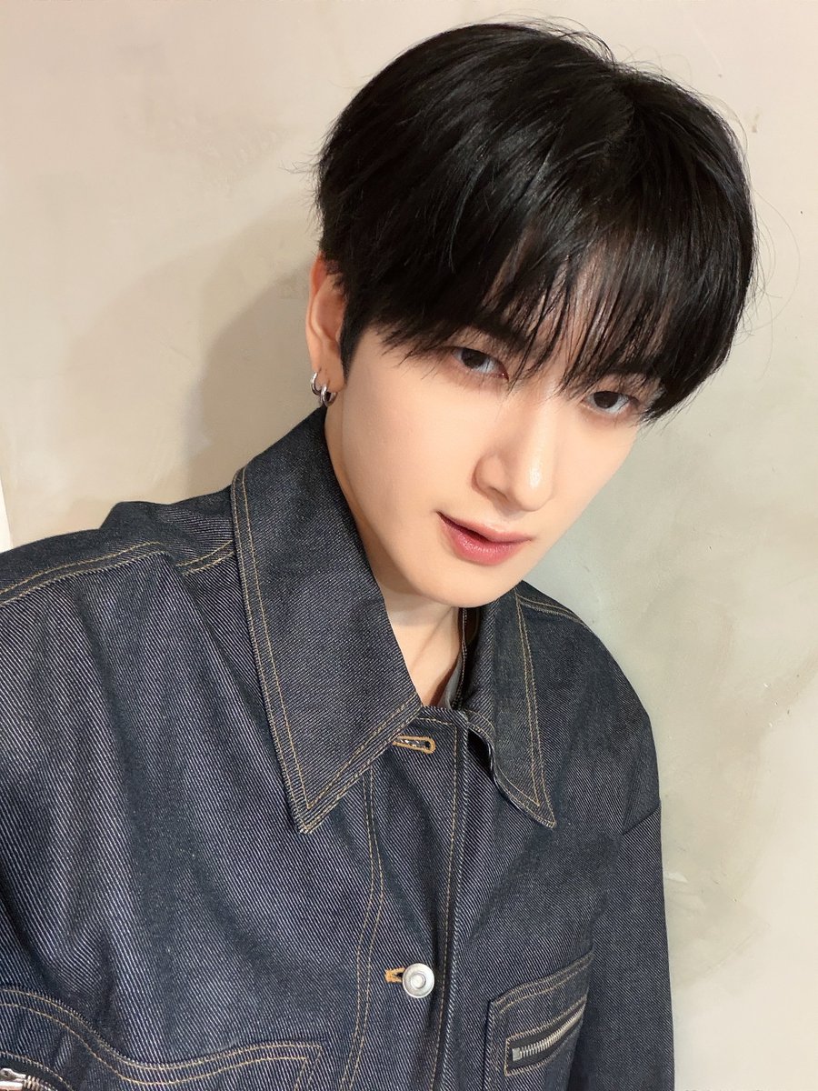 TRENDZ (트렌드지) tweet media