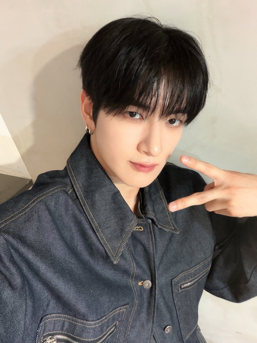 TRENDZ (트렌드지) tweet media