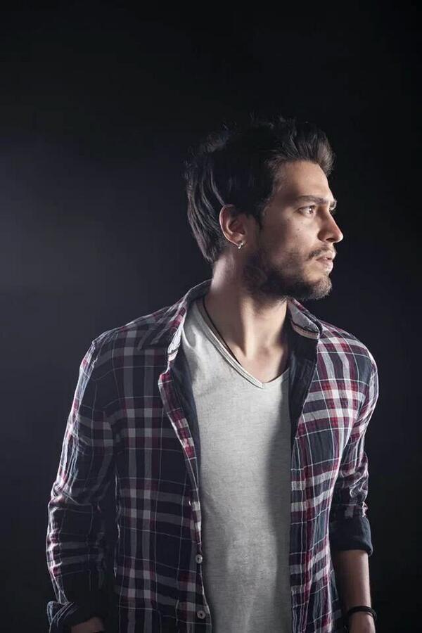 ekindunyamm's tweet image. Bugün #Tbt days 🖤😎 #EkinKoç