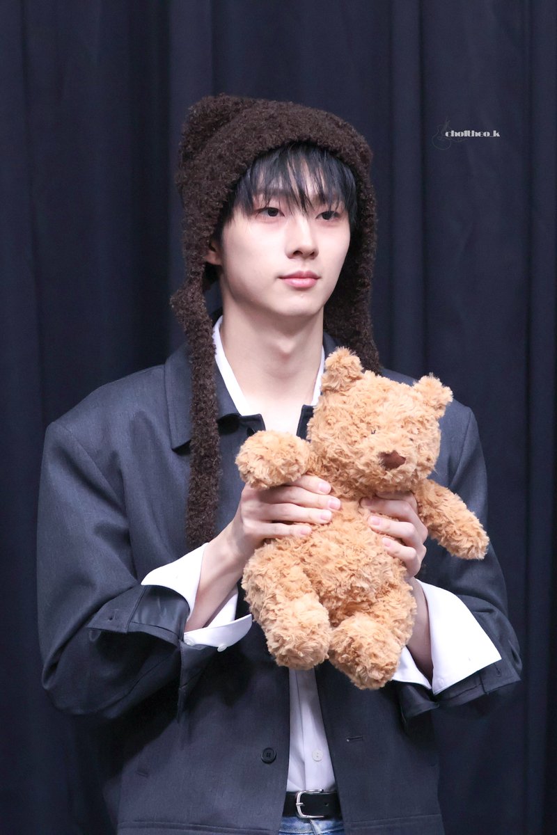 cho1theo_k's tweet image. 260425 KNPOPS

❄️🥐🧸

#P1Harmony #피원하모니 #UNIQUE 
#테오 #기호 #지웅