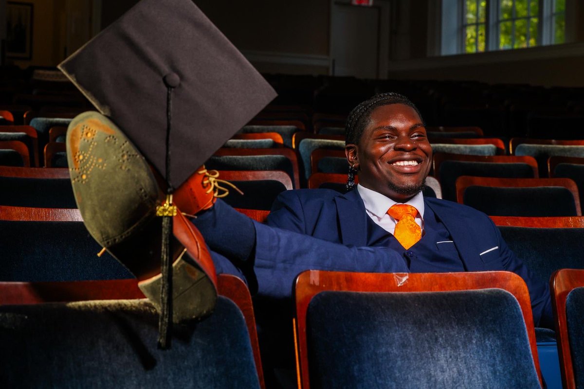 PoitierJohn's tweet image. We’re almost there 🖤💫

#hbcu #hbcugrad