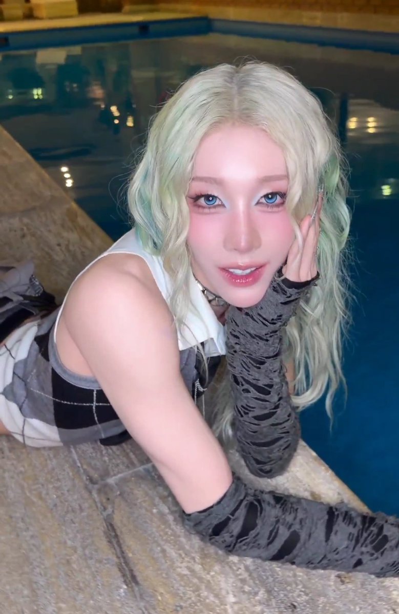 ;바나나오나나; tweet media