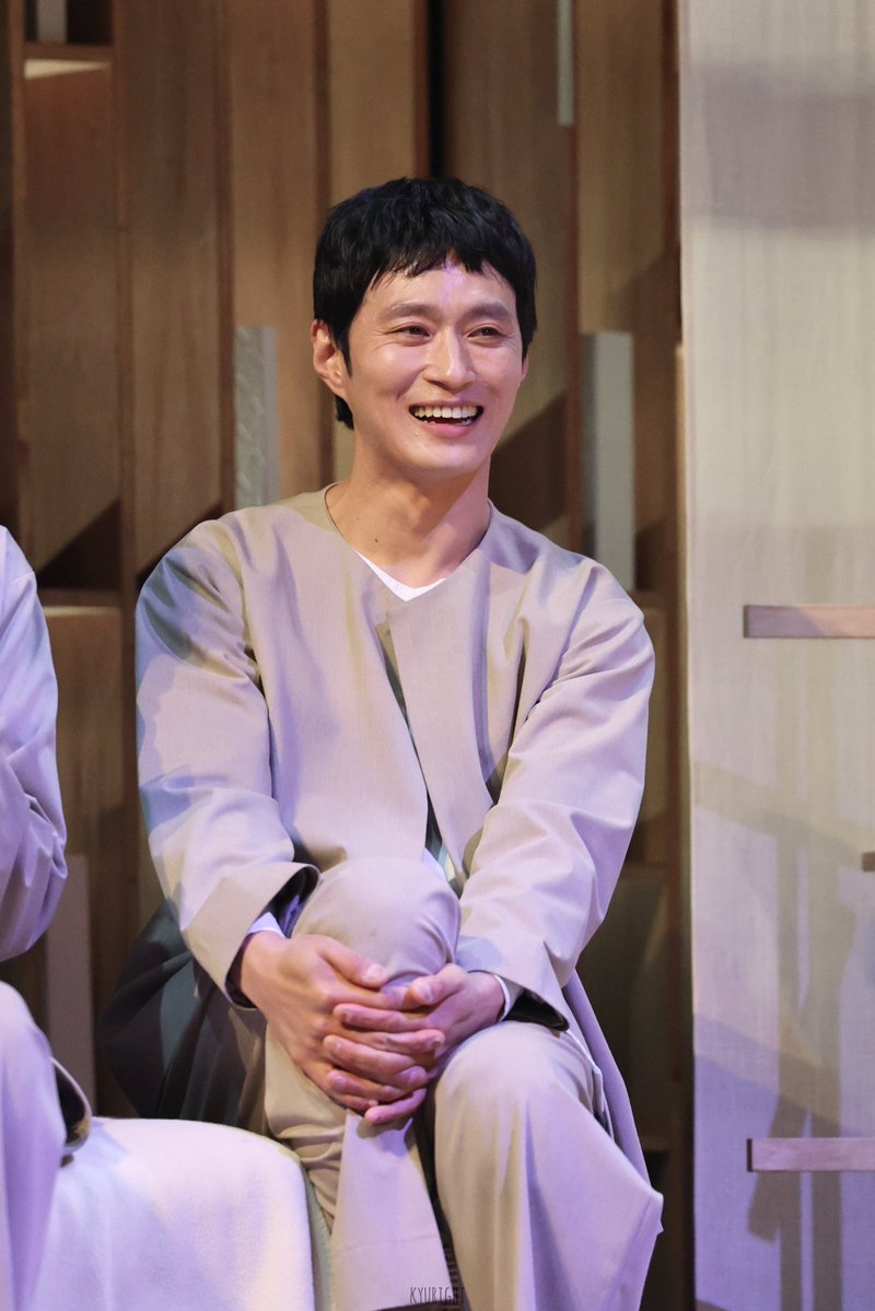 규라잇 tweet media