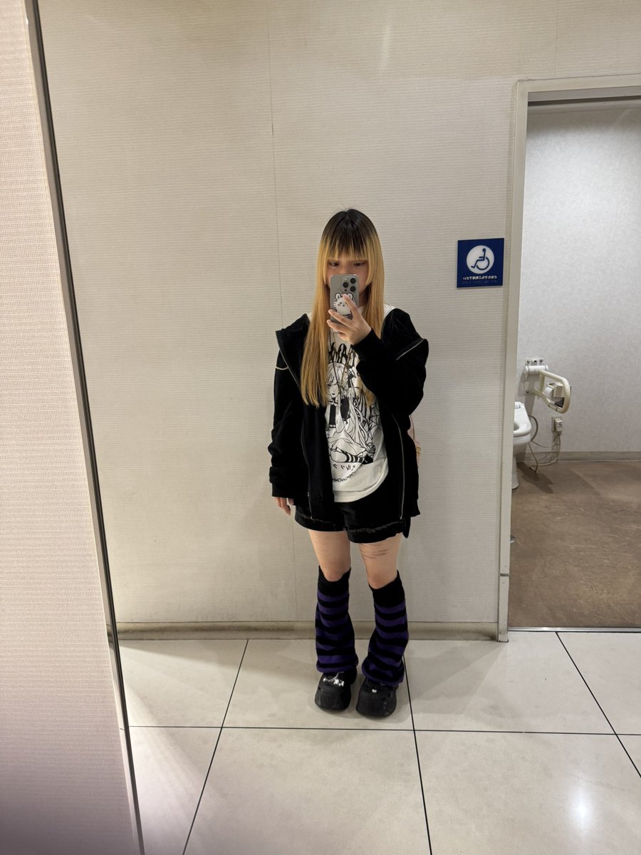 めじこんにーと tweet media