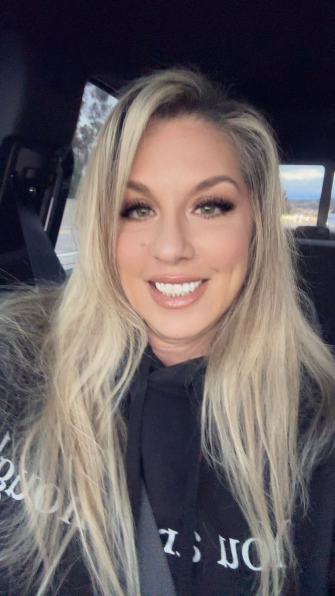 Renee tweet media