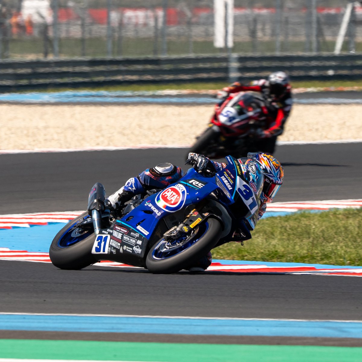 Pata Yamaha Ten Kate Racing tweet media