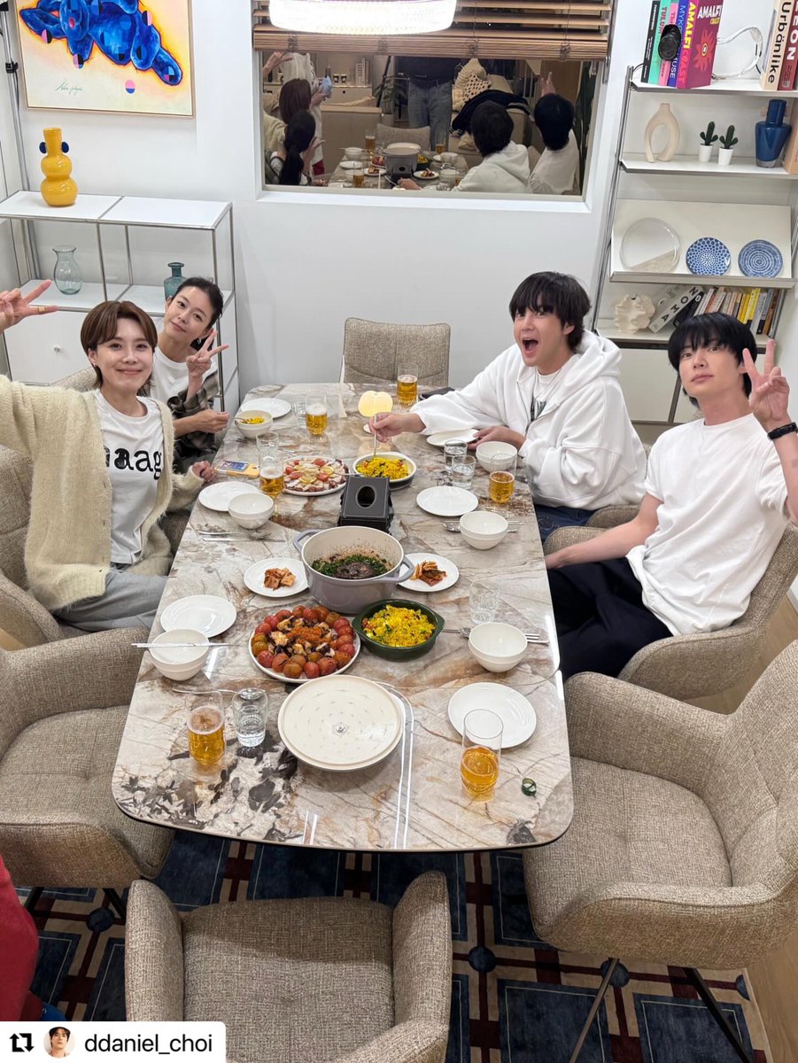 さよJKS tweet media