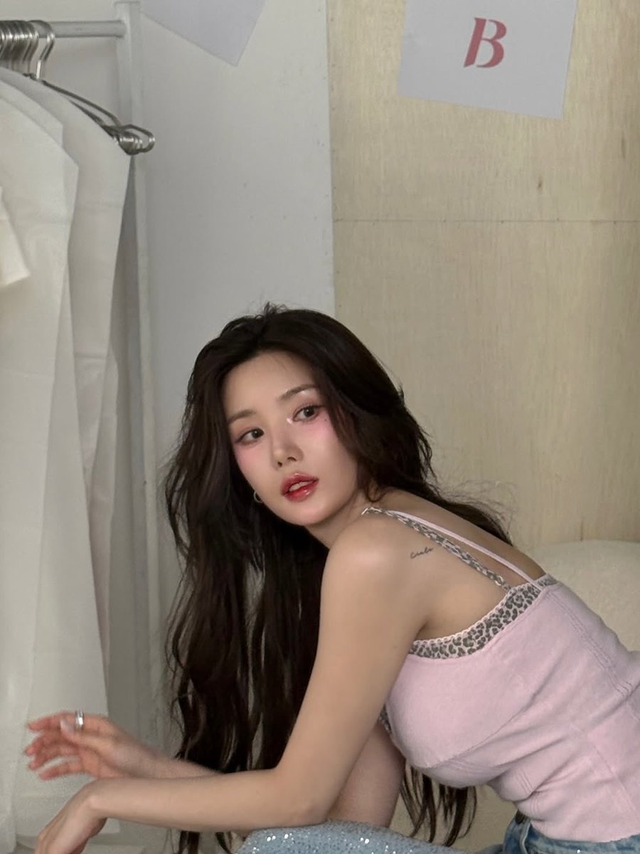 티즈 tweet media