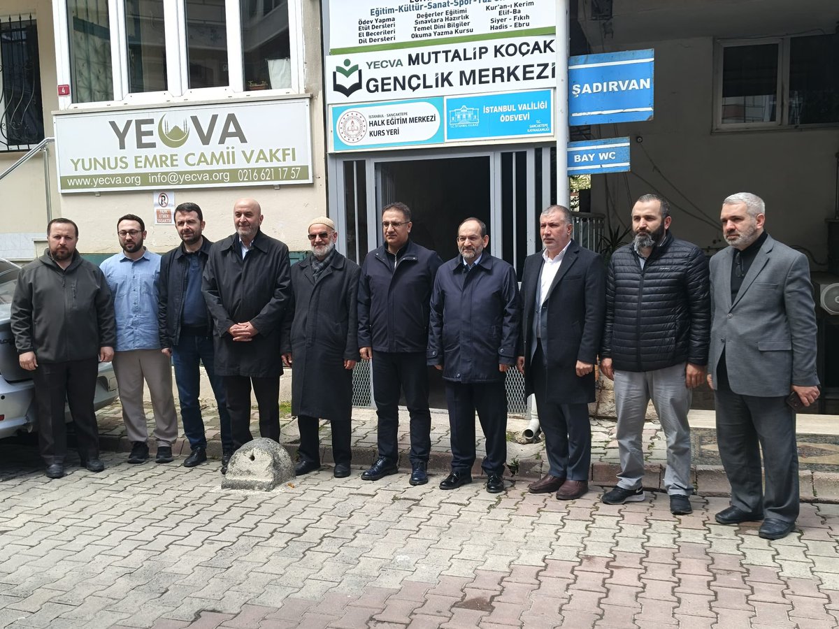 mehirvakfi's tweet photo. YECVA - Yunus Emre Camii Vakfı tarafından düzenlenen “Aile Okulu” projesi istişare toplantısına Sancaktepe Kaymakamı Sayın Naif Yavuz, Basın İlan Kurumu Genel Müdürü Abdülkadir Çay, Eğitime Destek Platformu Genel Başkanı Zeynel Önal, Yunus Emre Vakfı Mütevelli Heyeti Başkanı Mehmet Keskin ve mütevelli heyeti başkanımız Mustafa Özdemir katılım sağladı. Mehir Vakfı olarak Ailenin huzuru için yapılan her güzel çalışmanın yanında tüm kurumlarımızla birlikte olmaya devam edeceğiz. @mehirvakfi @ZEYNELONAL @yecva_tr @naifyavuz @AbdulkadirCay @MUSTAFAZDEMR13
