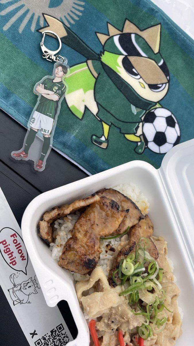 1969V7's tweet photo. ここに居られる幸せ💚vs柏勝利の焼肉にゃーーー！ https://t.co/gaxGYl8vBG
