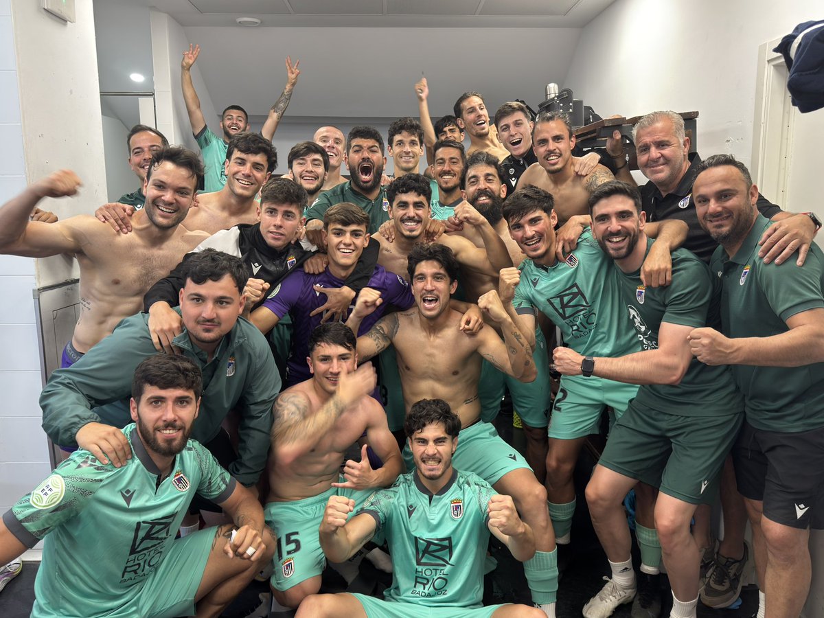CD Badajoz tweet media