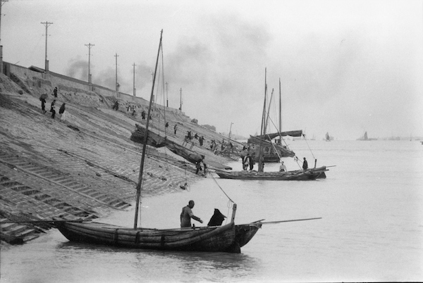 twistopherrobin's tweet image. #Photography #Monochrome #TomHutchins #China