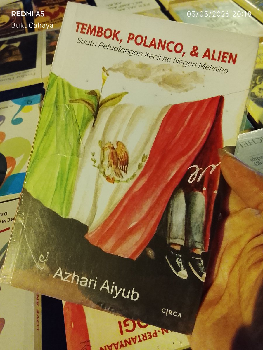 CahayaBookstore's tweet photo. TEMBOK, POLANCO, &amp; ALIEN

Azhari Aiyub ( Penulis : Kura - kura Berjanggut) 
Circa
114 hlm
segel, original

45.000 saja (normal : 60.000)

#bukucahaya 👈klik utk buku lain
wa:0813-5995-4266

#penerbitcirca  #azhariaiyub #tembokpolancodanalien #sastra_circa https://t.co/Rx7TGhJFu6