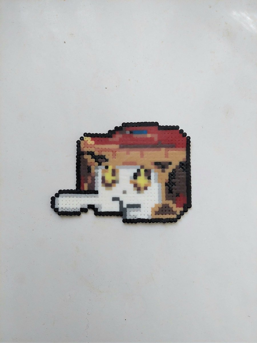 Artmyu! Dalam rangka sudah ketemu akivimeow 7 kali, sender buat versi perler beadsnya 😉