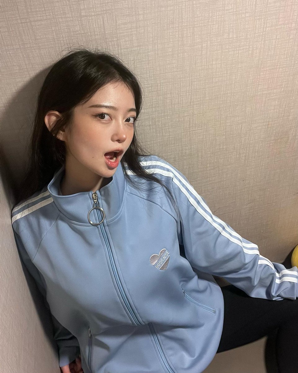 02mihye tweet media