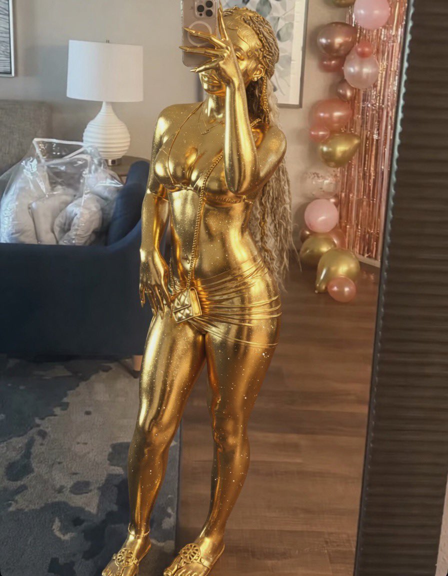 Golden Ebony King Caitlyn 🌟 (18+) tweet media
