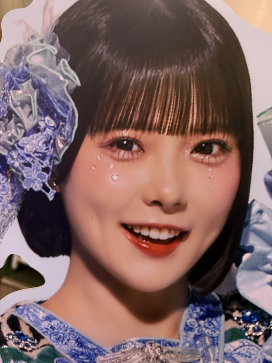 麦ティー tweet media