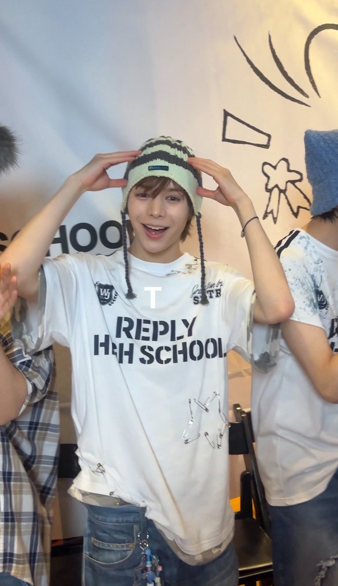 tintakagi's tweet image. 디바포즈를 시켰는데 아기곰돌이가 왓더요💕

#SMTR #SMTR25
#JUSTIN #저스틴