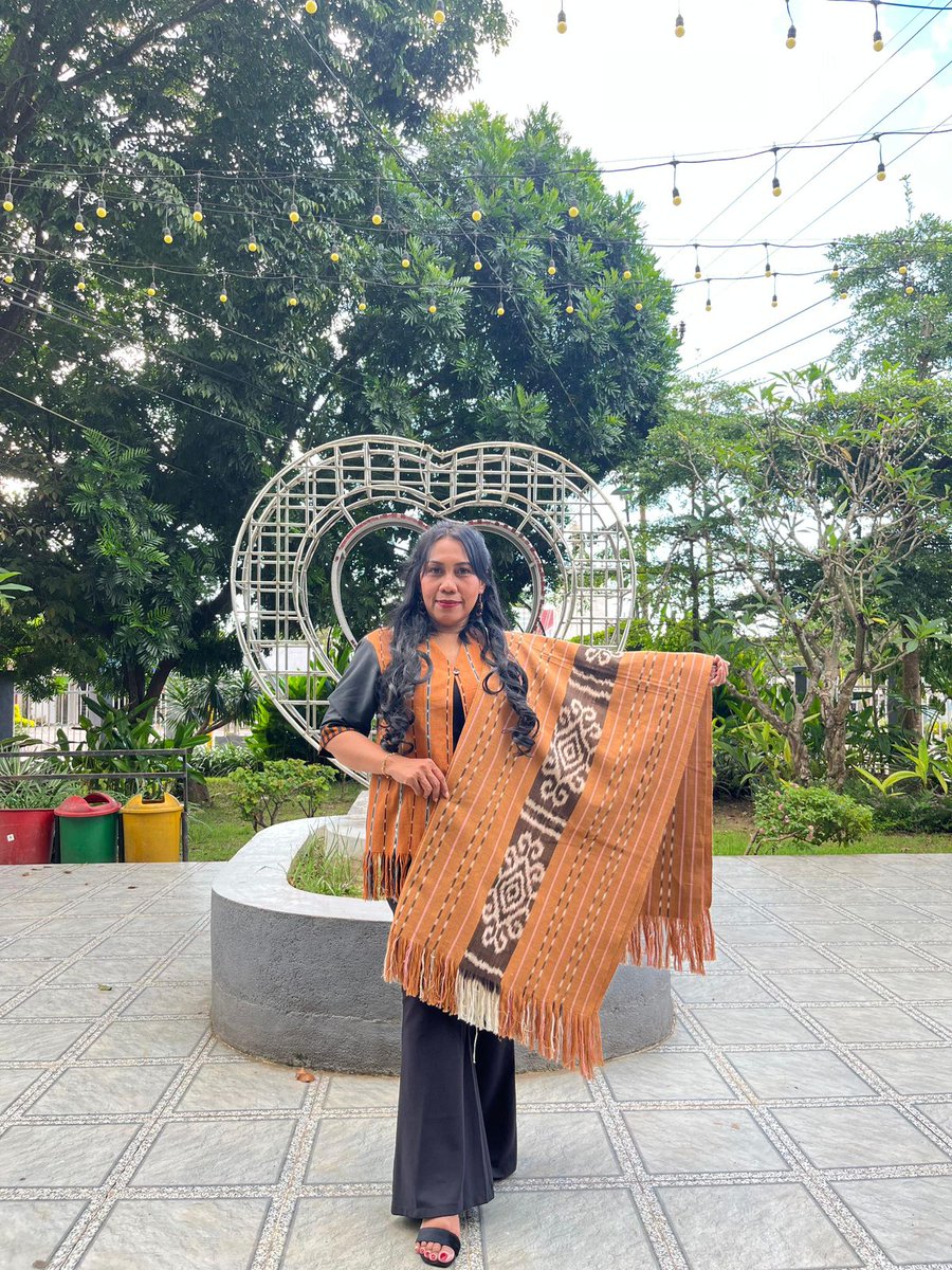 KOREM161WS's tweet photo. *Koleksi 30 Pack Kain Tenun Ikat Memiliki Kualitas Sangat Baik.* https://t.co/rhlQOpmSW3