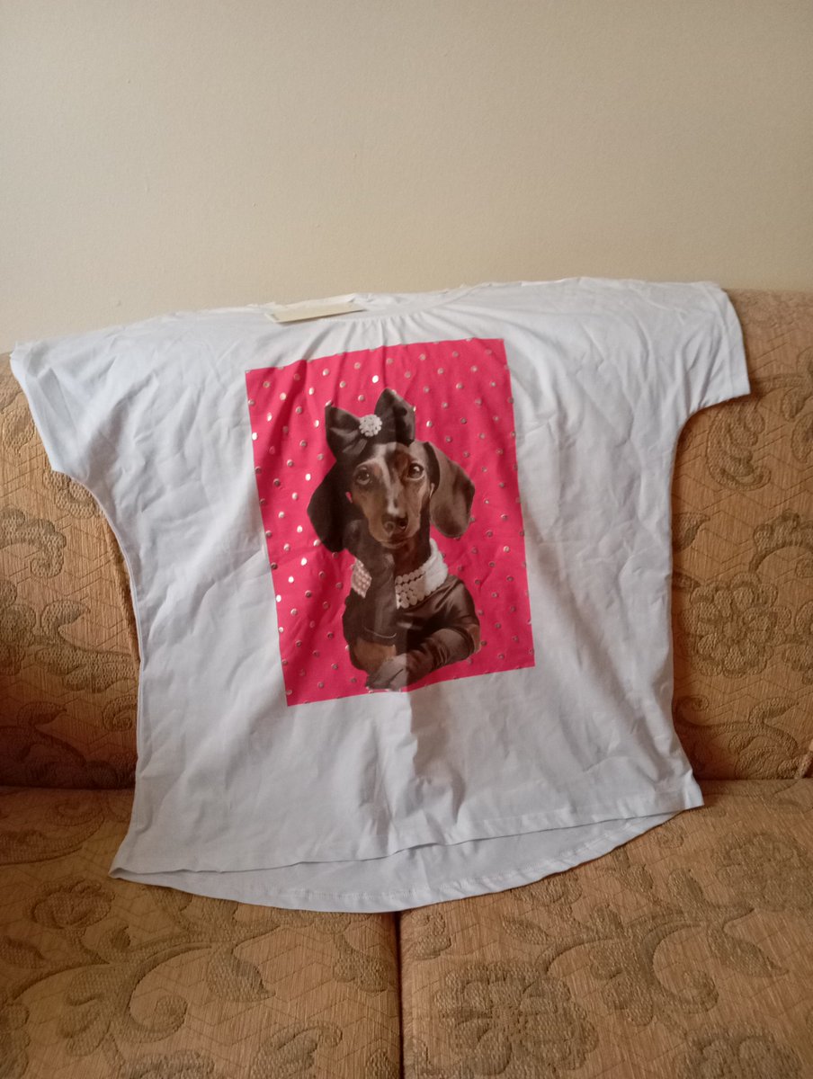EArtikou72443's tweet image. Have a nice Sunday.
New blouse.
It is cute,for me at least.
#style #blouse #cute